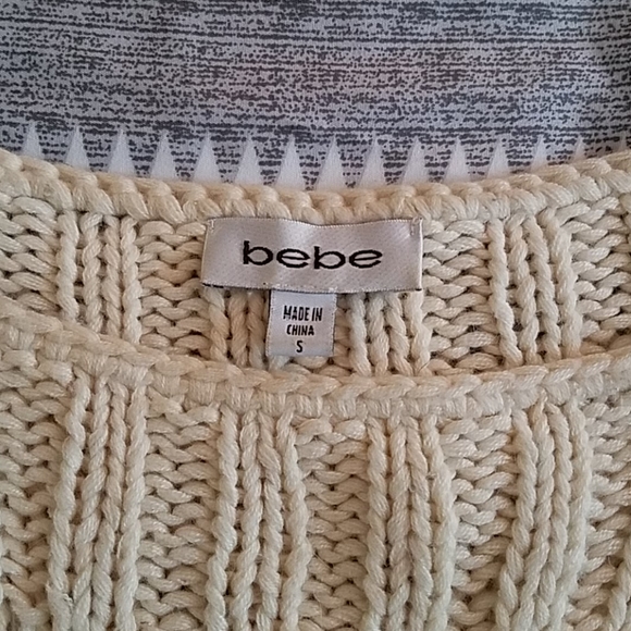 Sweater - Picture 4 of 4